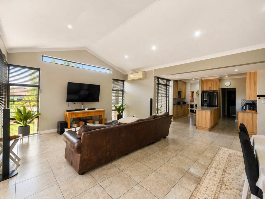 4 Bedroom Property for Sale in Wild Olive Estate Free State